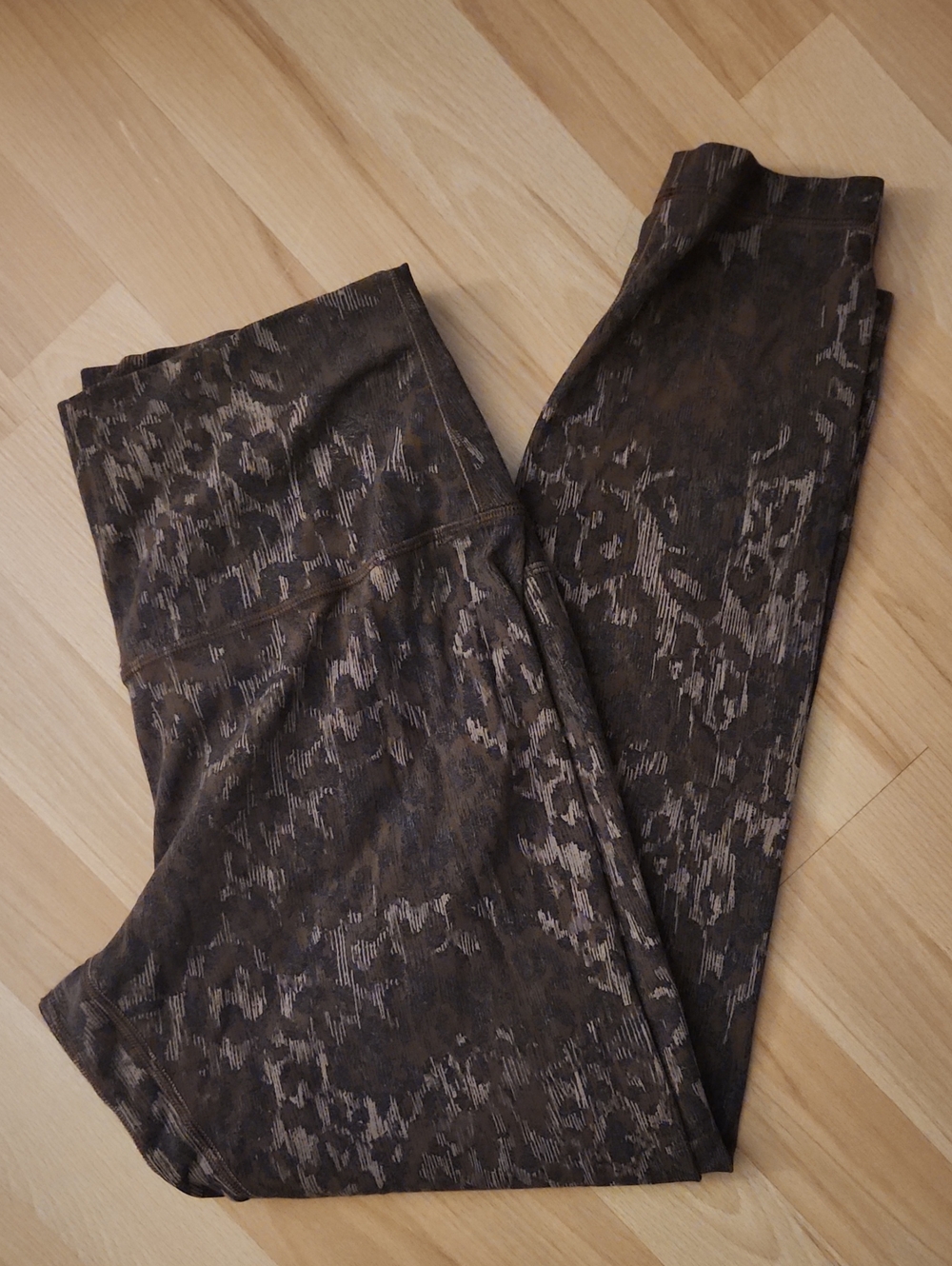 lululemon athletica Leopard Print Align Leggings - US 10